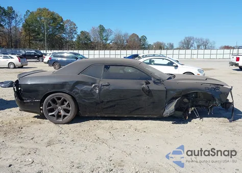 2017 Dodge Challenger Sxt z USA, uszkodzony, nr VIN 2C3CDZAG4HH633291